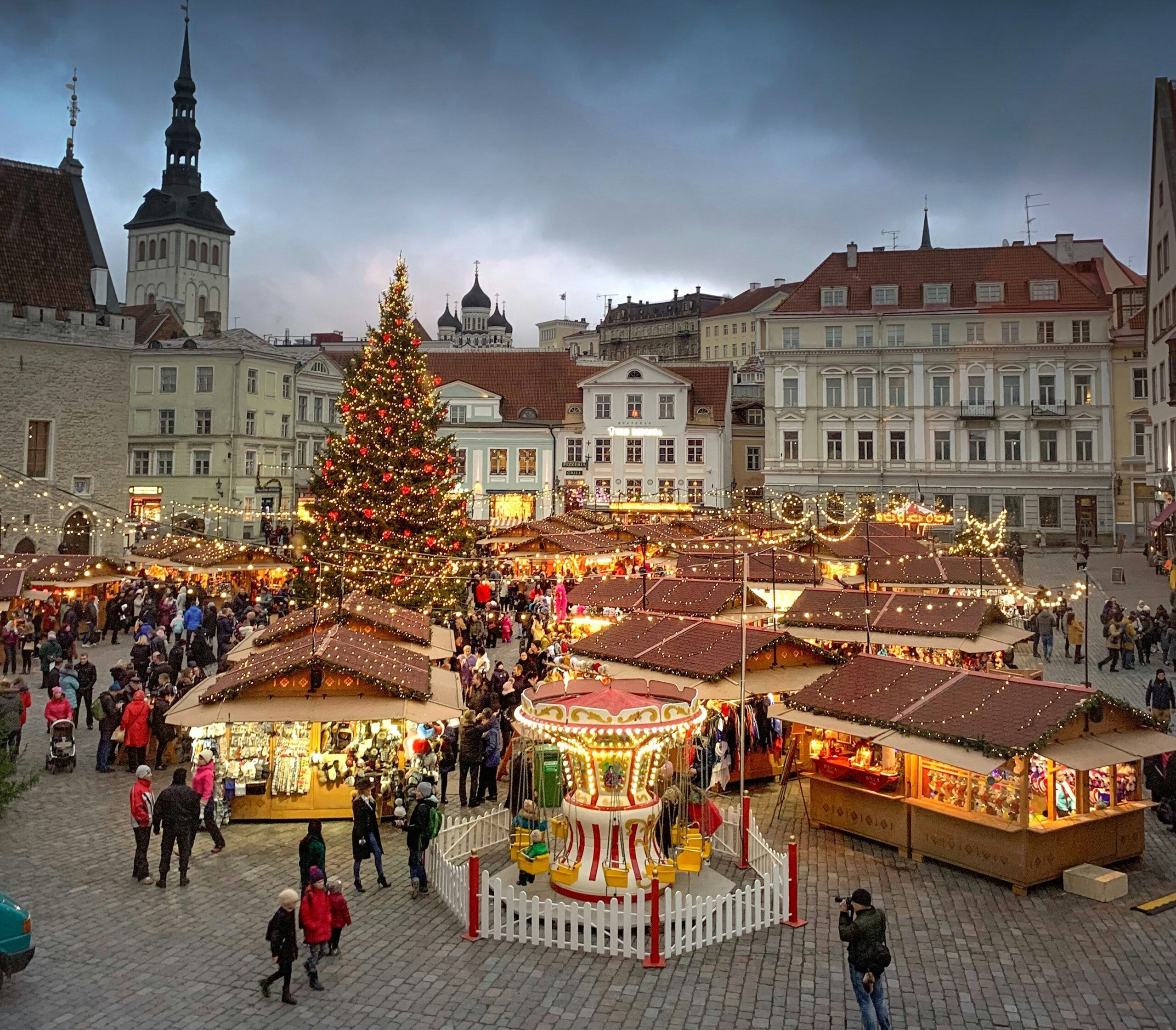 Christmas Markets in Tallinn by Hert Niks on Unsplash